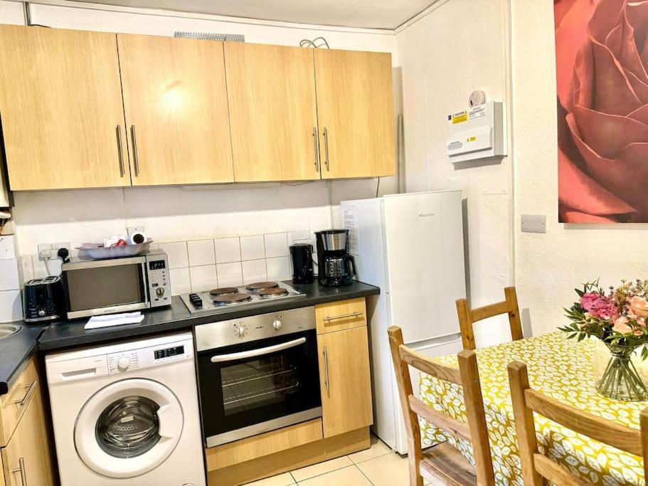 Vauxhall 1-Bedroom Entire Apartment Central London Eksteriør billede